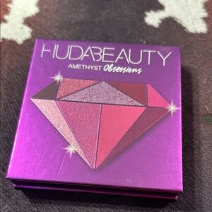 Huda Beauty Amethyst Obsessions Eyeshadow Palette - Purple